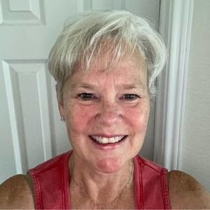 Meet your Posher, Catherine